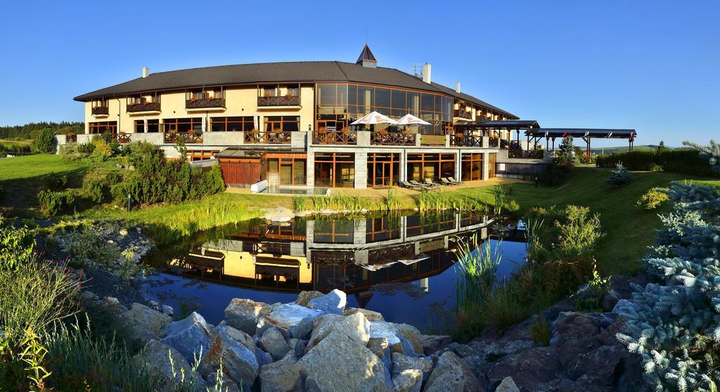 Hotel International Vel'ka Lomnica Luaran gambar