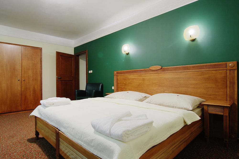 Hotel International Vel'ka Lomnica Luaran gambar